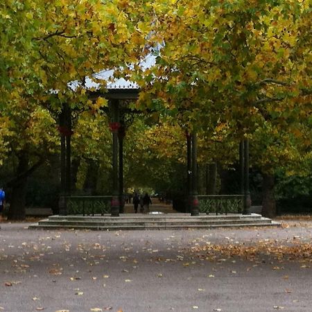 Chelsea: Exceptional 1Br W/Views Of The River Thames & Battersea Park Apartament Londyn Zewnętrze zdjęcie